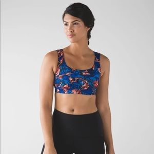 Lululemon strappy energy sport bra exhale size 6